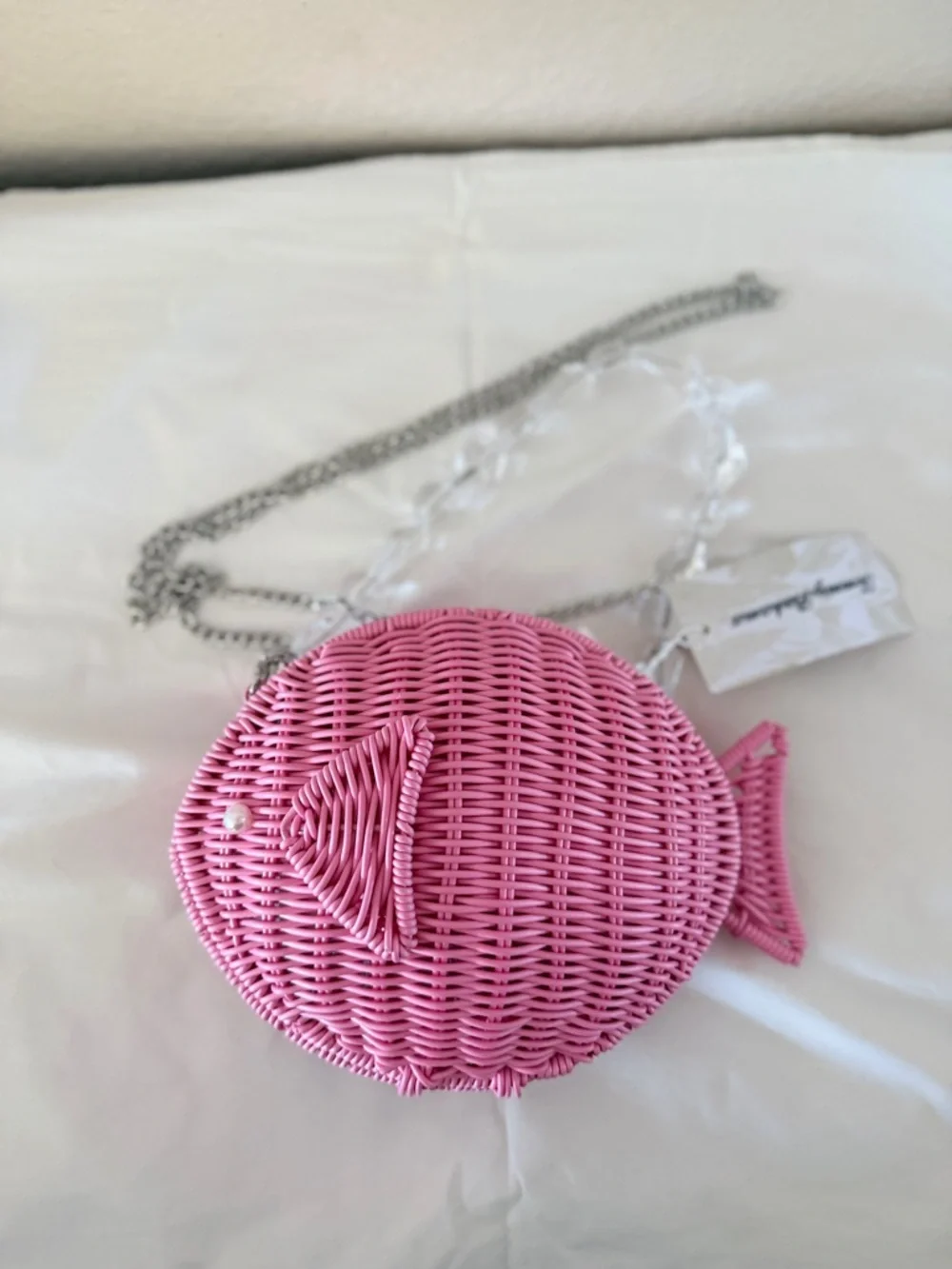 Pink Woven Wicker Fish Crossbody Bag Beaded handle kiss lock - Tommy Bahama New